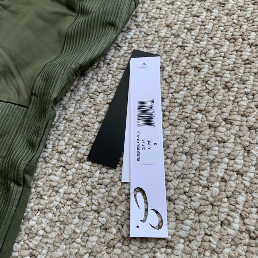 NWT DANZ N MOTION leotard - Picture 3 of 3